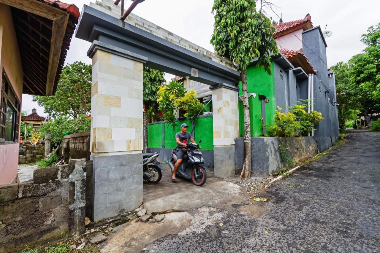 Lembongan Hostel Exterior photo